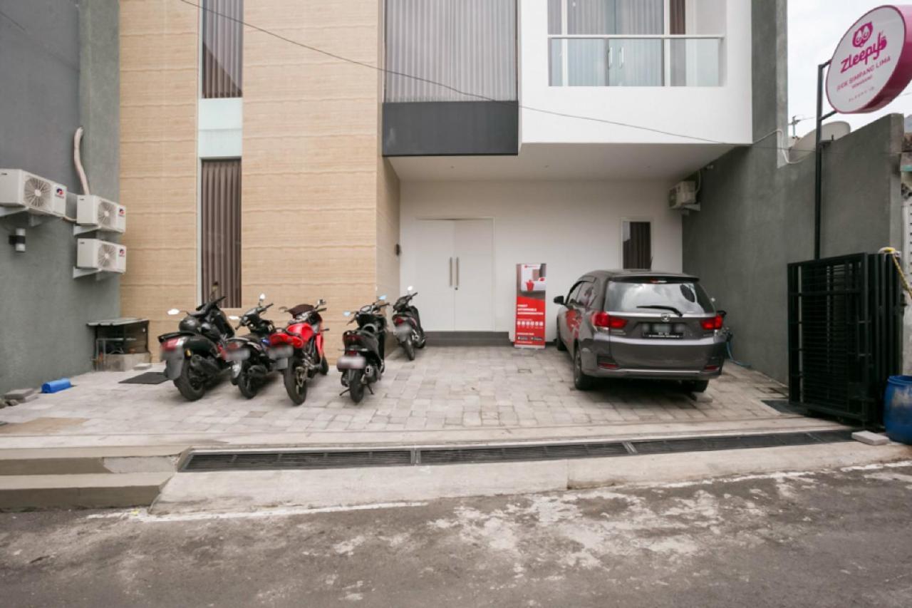 Reddoorz Syariah Near Lapangan Pancasila Simpang Lima Hostel Semarang Ngoại thất bức ảnh